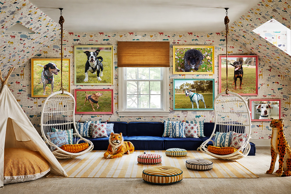 ladyleyka-cuadros-retratos-colgados-en-espacios-2